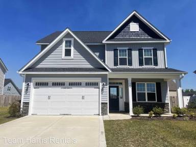 Main picture of 384 Bedford Dr