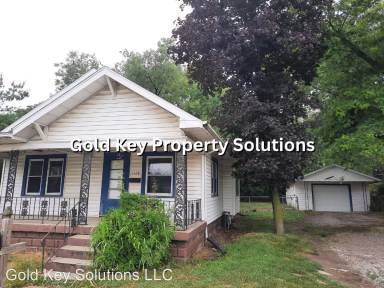 Main picture of 1128 E 38th St