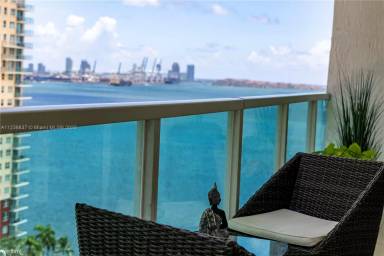 Main picture of Solaris At Brickell Bay Condo