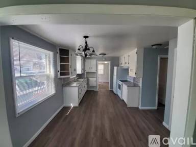 Main picture of 504 8th Ave