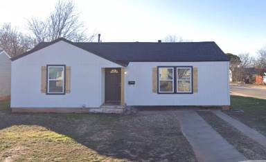 Main picture of 1482 Burger St