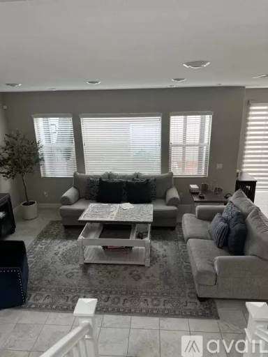 Main picture of 10204 Oceanus Way