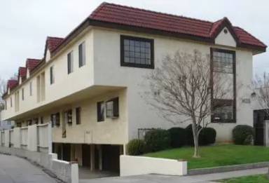 Main picture of 1425 Bank St