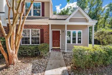 Main picture of 7900 Shadow Oak Dr