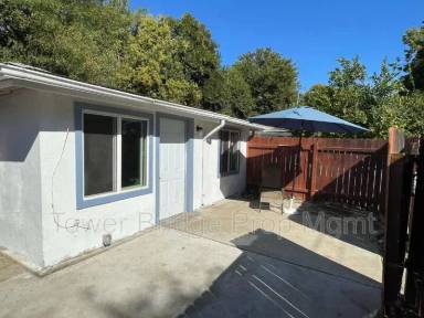 Main picture of 474 Harding Ave