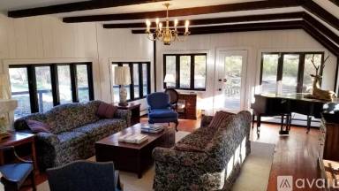 Main picture of 30 Cannon Rd
