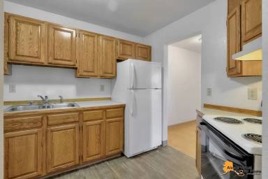 Main picture of Eagle Crest Condos