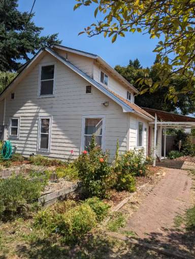 Main picture of 1080 S St
