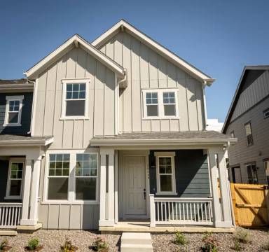 Main picture of 16632 Shoshone St