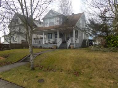 Main picture of 2328 Hoyt Ave