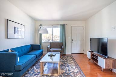 Main picture of 193 Redwood Ave
