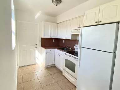 Main picture of 2650 SW 29th Ct