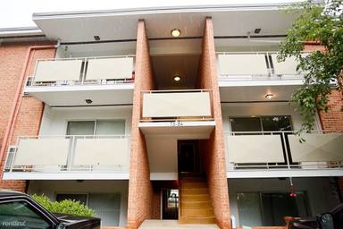 Main picture of 1800 JPA Apartments