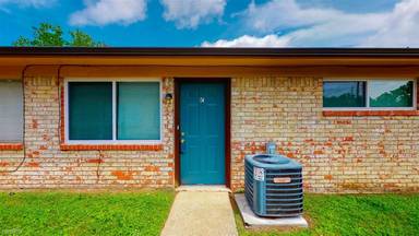 Main picture of 206 Lynn Dr