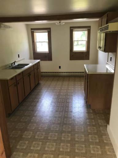 Main picture of 29 W Academy St