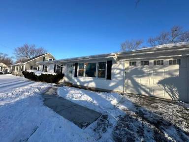 Main picture of 333 Midway Dr