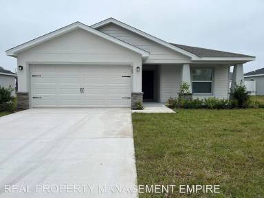 Main picture of 909 First Dr