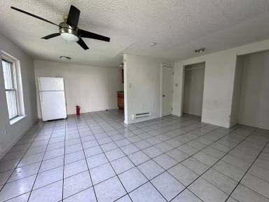 Main picture of 126 2nd St