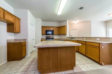 Main picture of 9924 Wild Ginger Dr
