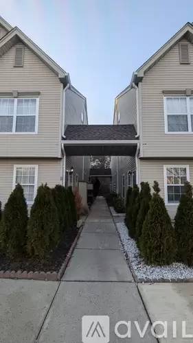 Main picture of 49 Dover Ct