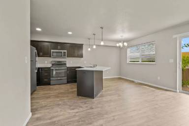 Main picture of 5739 Summerland Dr