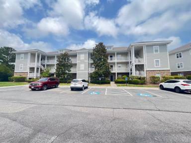 Main picture of 208 Castle Dr