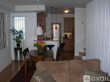 Main picture of 39 Florida Ave NE