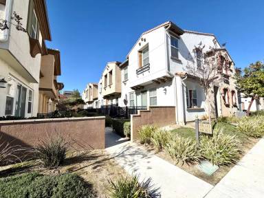 Main picture of 40342 Calle Real