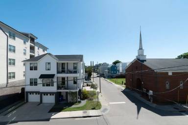 Main picture of 104 Cooper St