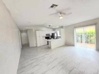 Main picture of 569 E Ridge Cir N