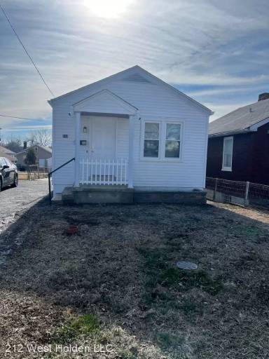 Main picture of 212 W Holden Ave