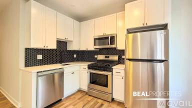 Main picture of 656 Wrightwood Apartments