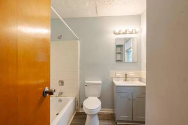 Main picture of 209 North Woodland Drive - 2