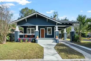 Main picture of 5601 N Suwanee Ave