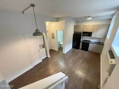 Main picture of 5051 N Kenmore Ave
