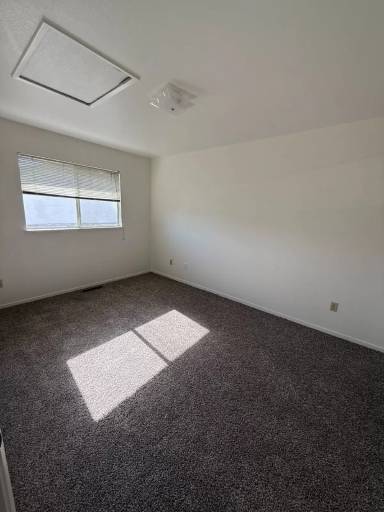 Main picture of 1251 N Olive Ave