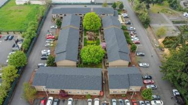 Main picture of Newly Renovated 1 & 2 bedroom apartment homes