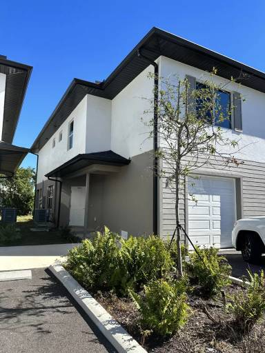 Main picture of 3525 SW Santa Barbara Pl