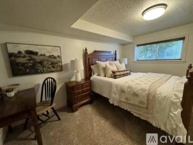 Main picture of 2646 Crestview Dr
