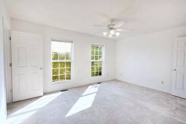 Main picture of 119 Waterbury Ct
