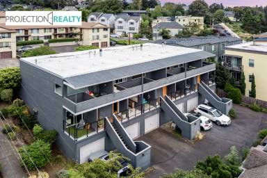 Main picture of 6838 N Pittsburg Ave