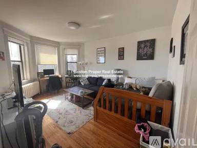 Main picture of 50-64 Charlesgate E & 1109-11 Boylston St