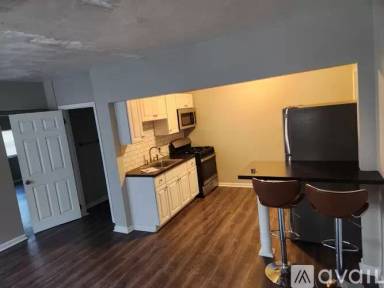 Main picture of 945 Dana Ave