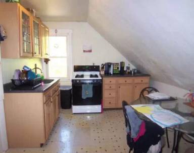 Main picture of 36 Cottage St