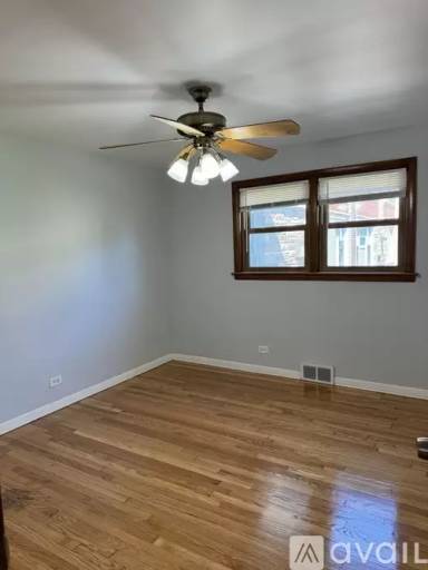 Main picture of 1528 W 99th St
