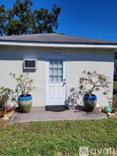 Main picture of 941 Highland Ave