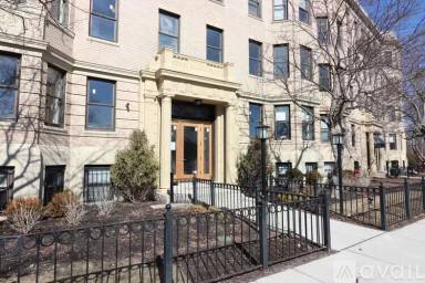 Main picture of 16-40 Queensberry St