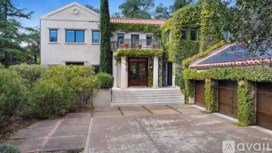 Main picture of 145 Canyon Ct