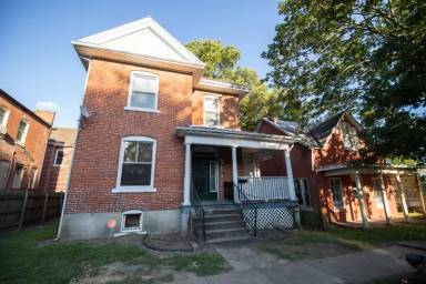 Main picture of 36 N Ellis St