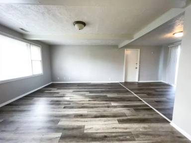 Main picture of 6212 W McArthur Ln